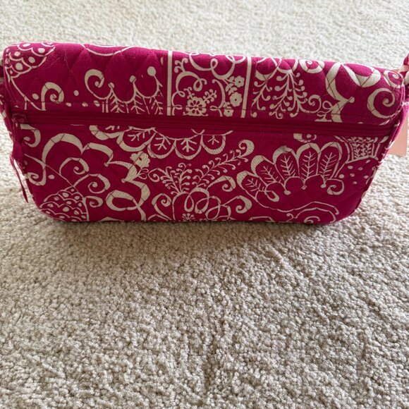VERA BRADLEY purse NEW with TAGS Pink white flowers quilted with strap - Picture 4 of 5